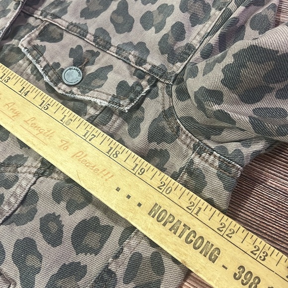 Blank Nyc Printed Denim Jacket in Catwalk Small Jean Cheetah Animal - Picture 7 of 9